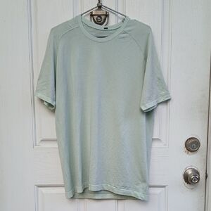 LULULEMON Mint Green SS Tee Shirt SZ L